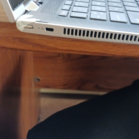 Hp Convertible Laptop - Picture 8 of 8